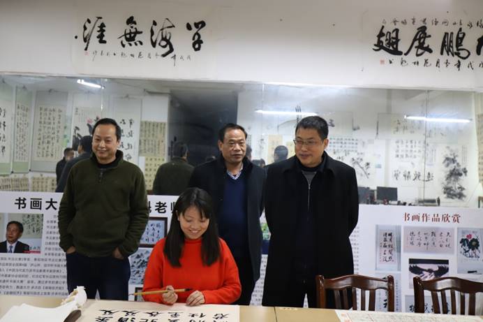 说明: F:\书法学会活动照片\IMG_6952.JPG