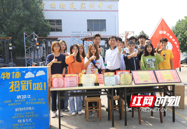 社团招新_conew1.jpg 社团招新_conew1.jpg