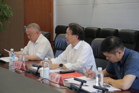 外校领导近景 (2)