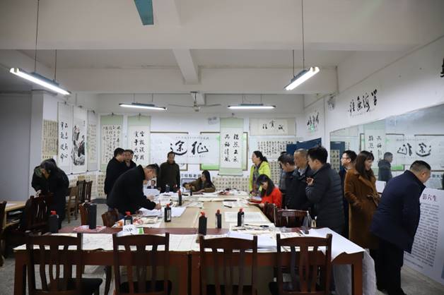 说明: F:\书法学会活动照片\IMG_6959.JPG